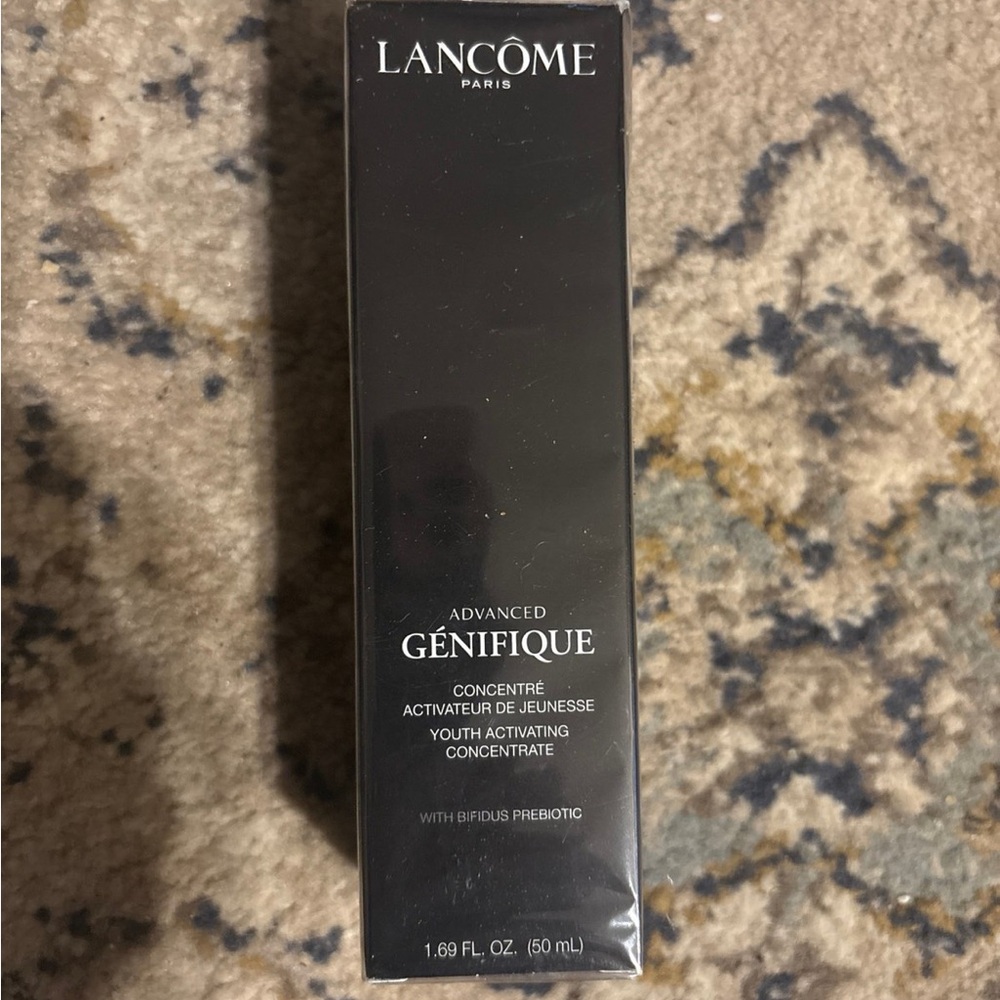 Génifique Youth Activating Concentrate - Black